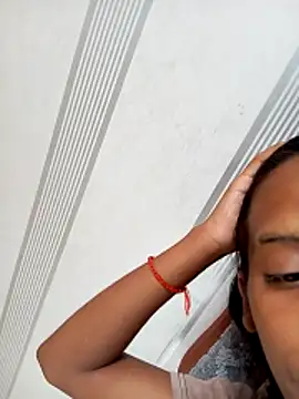 loveofpetitegirls34 online show from April 21, 11:27 am