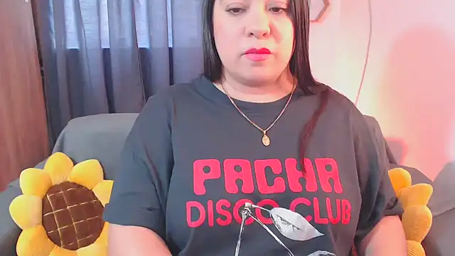 isabum  online show from April 10, 5:28 pm