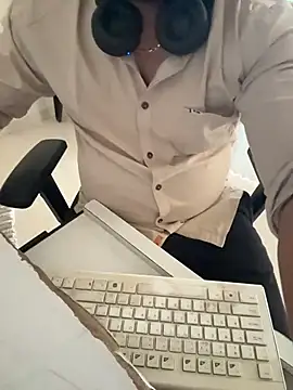 Snapshot of Rah0091 chatting on February 23, 8:01 am Rah0091 online show from February 23, 8:01 am