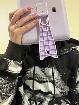 Snapshot of Sara_Fernandez_ chatting on February 26, 1:54 pm Sara Fernandez online show from February 26, 1:54 pm