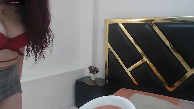 CarolRousee online show from February 6, 7:17 pm