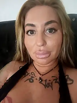 MiaMooly online show from October 12, 1:32 pm