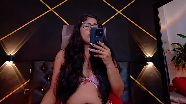 Snapshot of serena_kournikova chatting on March 3, 8:59 pm serena kournikova online show from March 3, 8:59 pm