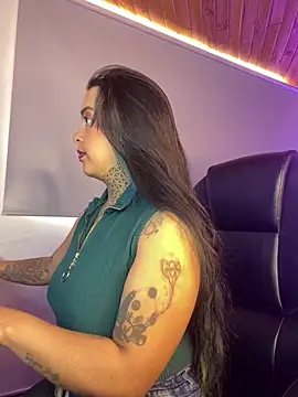 Annie Alicee online show from March 5, 12:23 pm