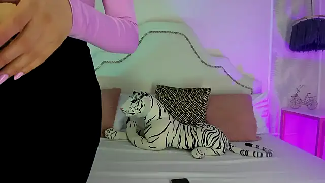 Snapshot of niicole_garner chatting on March 4, 4:57 pm niicole garner online show from March 4, 4:57 pm