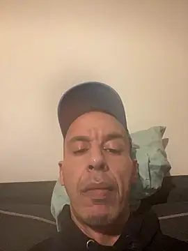 Snapshot of creativeX chatting on February 12, 8:48 pm creativeX online show from February 12, 8:48 pm