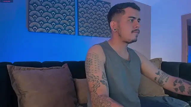 Chriss Hunt online show from February 6, 11:41 pm