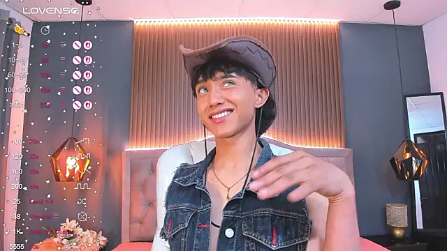 Noa 03 online show from February 4, 1:06 pm