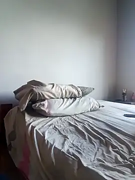 Snapshot of gordorichard chatting on February 14, 12:13 pm gordorichard online show from February 14, 12:13 pm