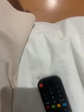 youngsterSA223 online show from April 11, 3:16 pm