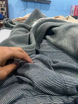 youngsterSA223 online show from April 14, 1:22 am