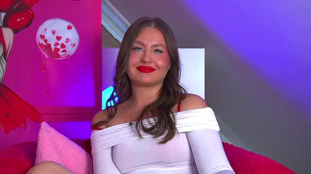 Snapshot of AmeliaAmerlin chatting on February 13, 6:31 am AmeliaAmerlin online show from February 13, 6:31 am