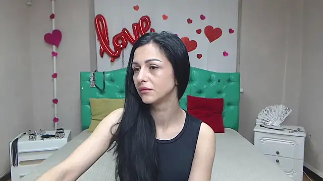 EvaClarkk online show from April 10, 5:23 am