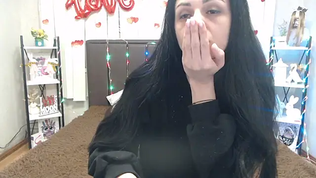 EvaClarkk online show from April 24, 7:44 am