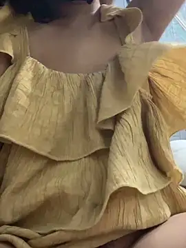 Miu Xinh online show from March 17, 5:49 pm