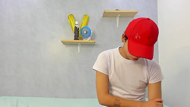 Eliotkinky online show from February 26, 4:06 pm