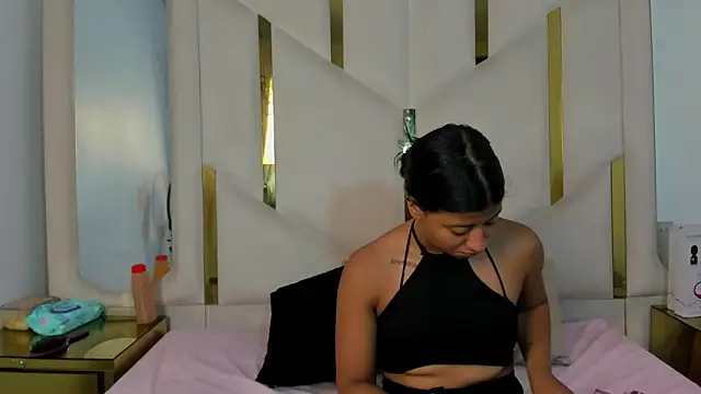 Vaneline2 online show from April 10, 1:27 pm