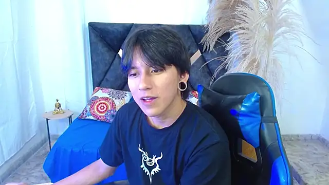 nikoo 18 online show from March 10, 1:27 pm