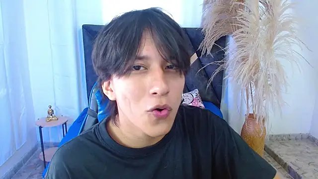 nikoo 18 online show from April 8, 2:28 pm