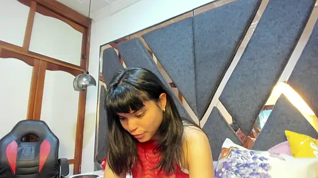 Maggyx online show from March 9, 1:37 pm