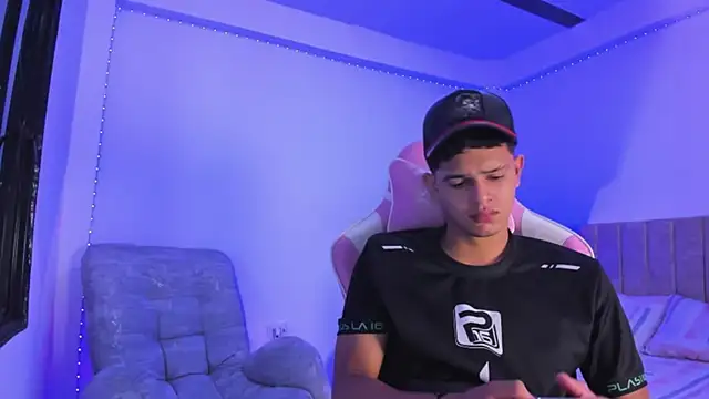 Adrian Prime  online show from April 14, 7:20 pm