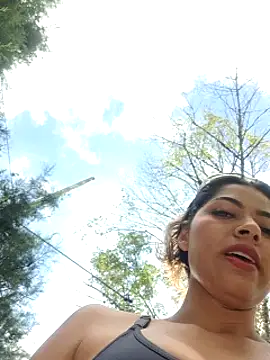  as una77 online show from April 4, 2:25 pm