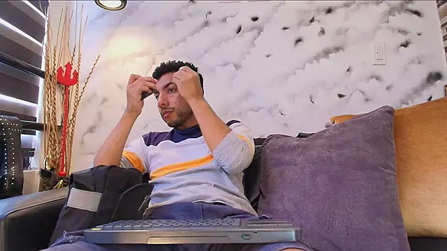 Max Hornye online show from February 23, 6:49 pm