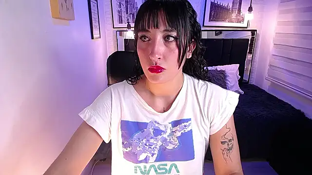 ladyraing online show from February 26, 7:24 pm