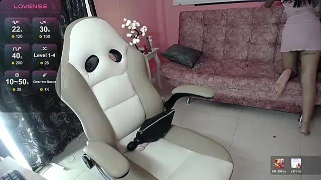 NatashaHot158 online show from February 13, 7:43 pm