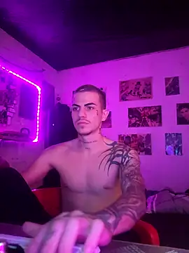 Snapshot of paul-mendezx chatting on March 5, 4:19 am paul-mendezx online show from March 5, 4:19 am