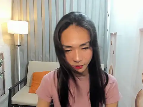 Snapshot of BigCockKiara chatting on February 8, 5:33 am BigCockKiara online show from February 8, 5:33 am