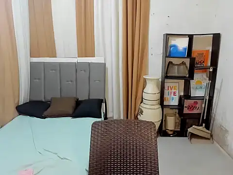 Snapshot of BigCockKiara chatting on March 4, 6:08 am BigCockKiara online show from March 4, 6:08 am