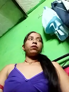 Cut it73 online show from March 25, 4:57 pm