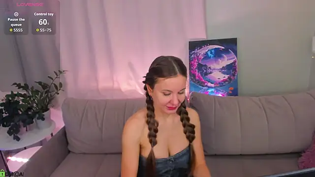 Katrina Jones  online show from February 22, 11:31 am