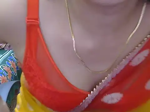 Cute Sheetal online show from February 20, 1:55 pm