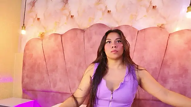 Snapshot of SasshaSpicy chatting on February 21, 12:39 pm SasshaSpicy online show from February 21, 12:39 pm