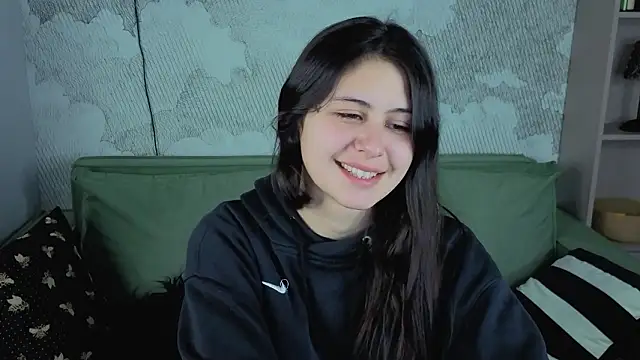 Snapshot of Maeren chatting on March 4, 2:23 pm Maeren online show from March 4, 2:23 pm