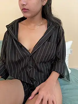 godessoflust online show from March 5, 9:05 am