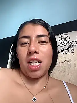 ashleymonroe4 online show from April 12, 3:06 pm