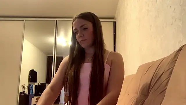 Sara Marmaro online show from February 9, 4:33 pm