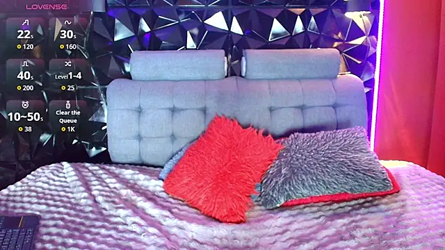 Tammy sutra online show from April 8, 7:14 pm