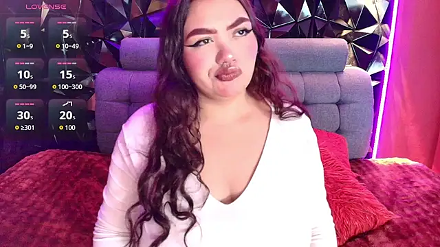 Tammy sutra online show from April 15, 7:10 pm