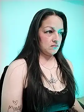 Snapshot of Ivanna_Greey1 chatting on February 7, 12:03 am Ivanna Greey1 online show from February 7, 12:03 am