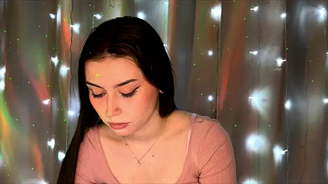 Snapshot of bellarison chatting on March 4, 7:31 pm bellarison online show from March 4, 7:31 pm