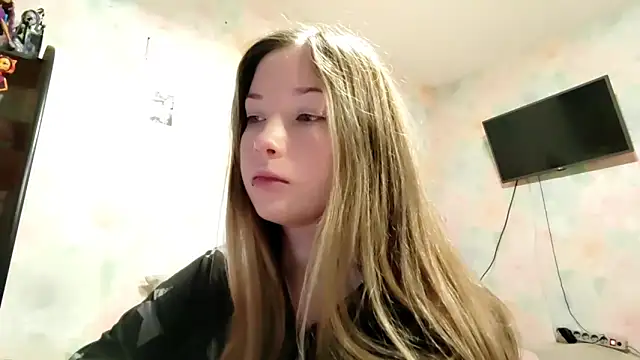 TiaBIanks online show from February 21, 4:24 am