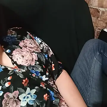 Snapshot of itismyhobby chatting on November 13, 5:01 pm itismyhobby online show from November 13, 5:01 pm