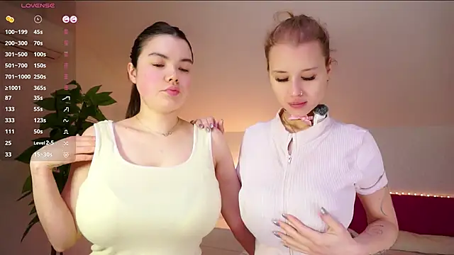 Snapshot of BertaForth chatting on February 20, 7:10 am BertaForth online show from February 20, 7:10 am