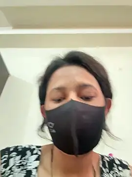 raavigirl online show from February 25, 2:43 am