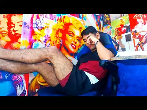 warmNoah online show from February 15, 8:16 pm