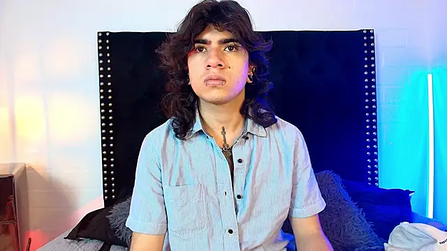 Axell Kussh online show from February 17, 2:46 pm